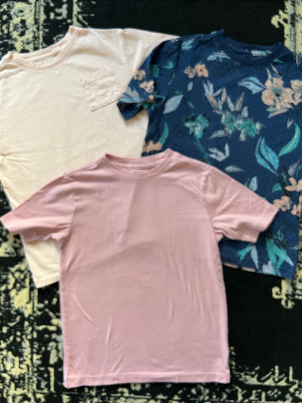 Boys 3 pc Tshirt bundle size 6/7